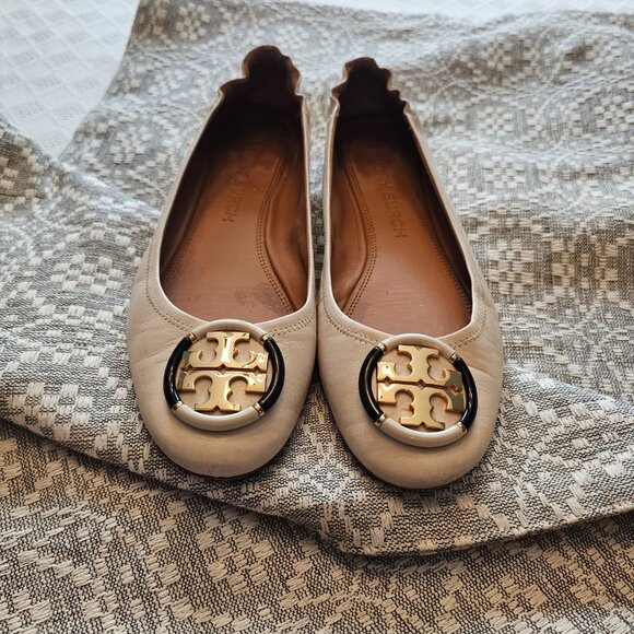 Tory Burch Cream Leather Ballet Flats w/ Gold & Enamel Logo – Size 10 - Picture 2 of 12